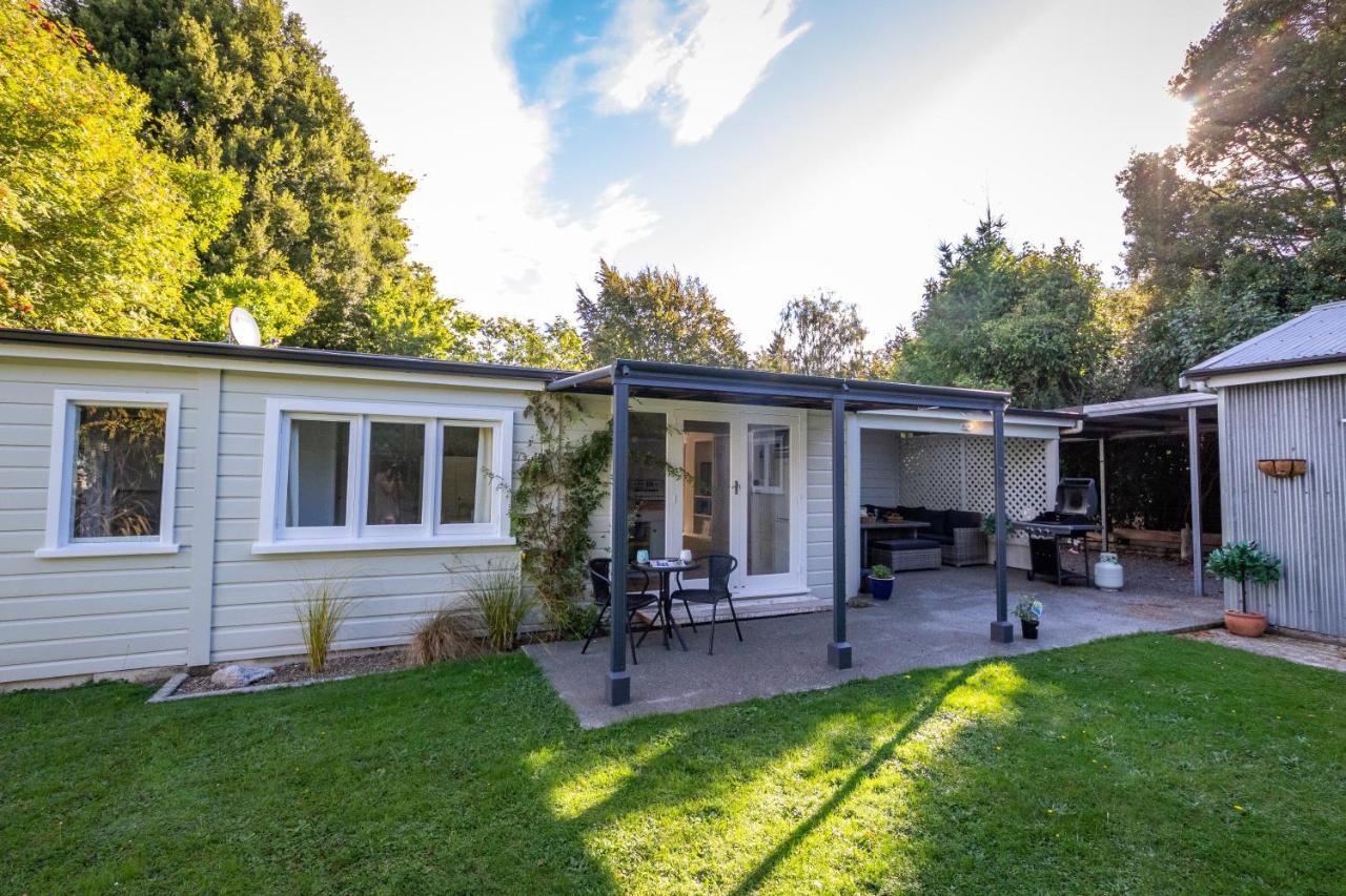Hop, Skip And Jump To The Lake - Te Anau House Ngoại thất bức ảnh