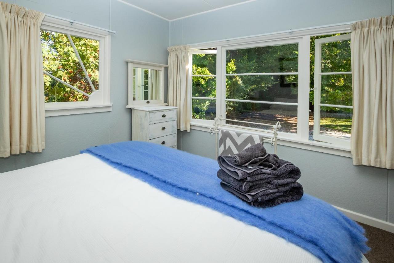 Hop, Skip And Jump To The Lake - Te Anau House Ngoại thất bức ảnh