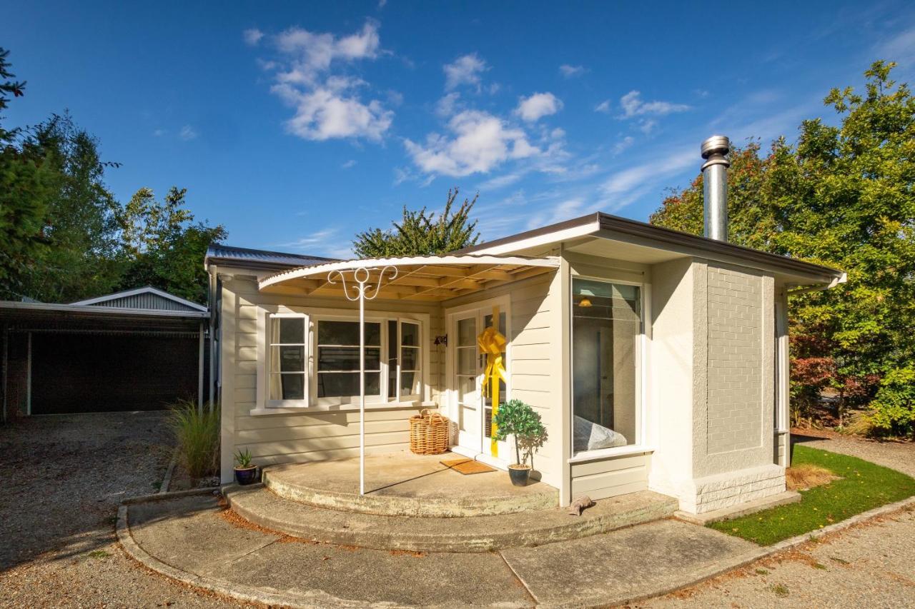 Hop, Skip And Jump To The Lake - Te Anau House Ngoại thất bức ảnh